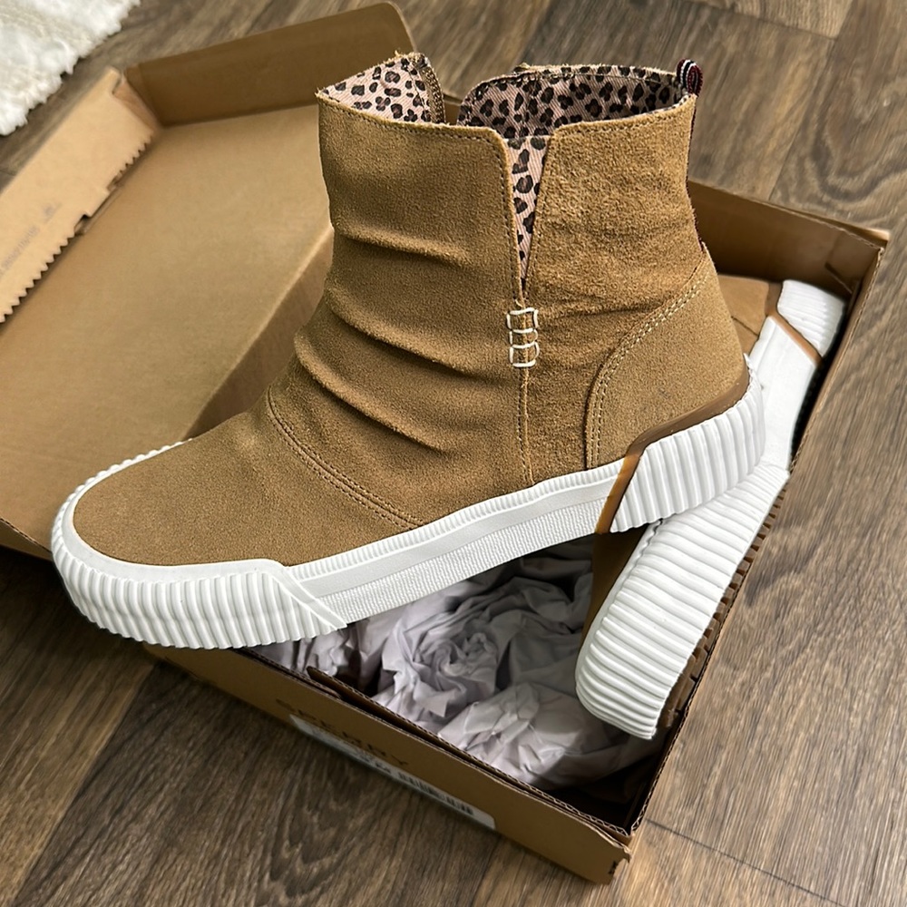 Sperry Leather Soletide Mid Boots